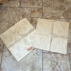 Lauren Ralph Lauren  Off White Embroidered SILK two shams